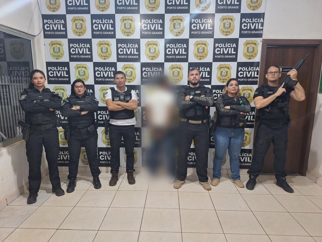 EM PORTO GRANDE, POLÍCIA CIVIL PRENDE HOMEM EM FLAGRANTE POR TRÁFICO DE DROGAS, ASSOCIAÇÃO PARA O TRÁFICO DE DROGAS E RESISTÊNCIA